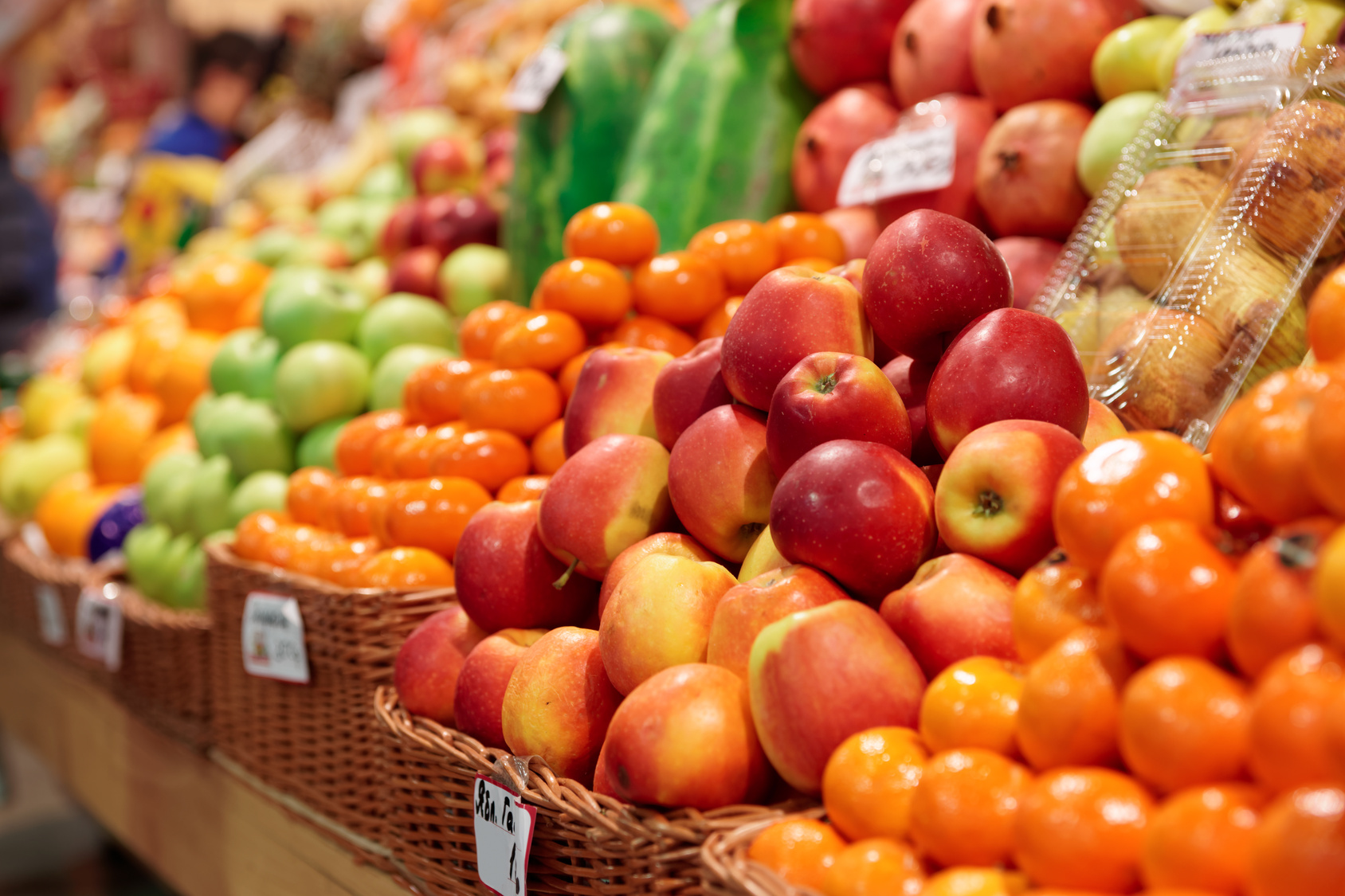 PremPlan - Fruits in supermarket